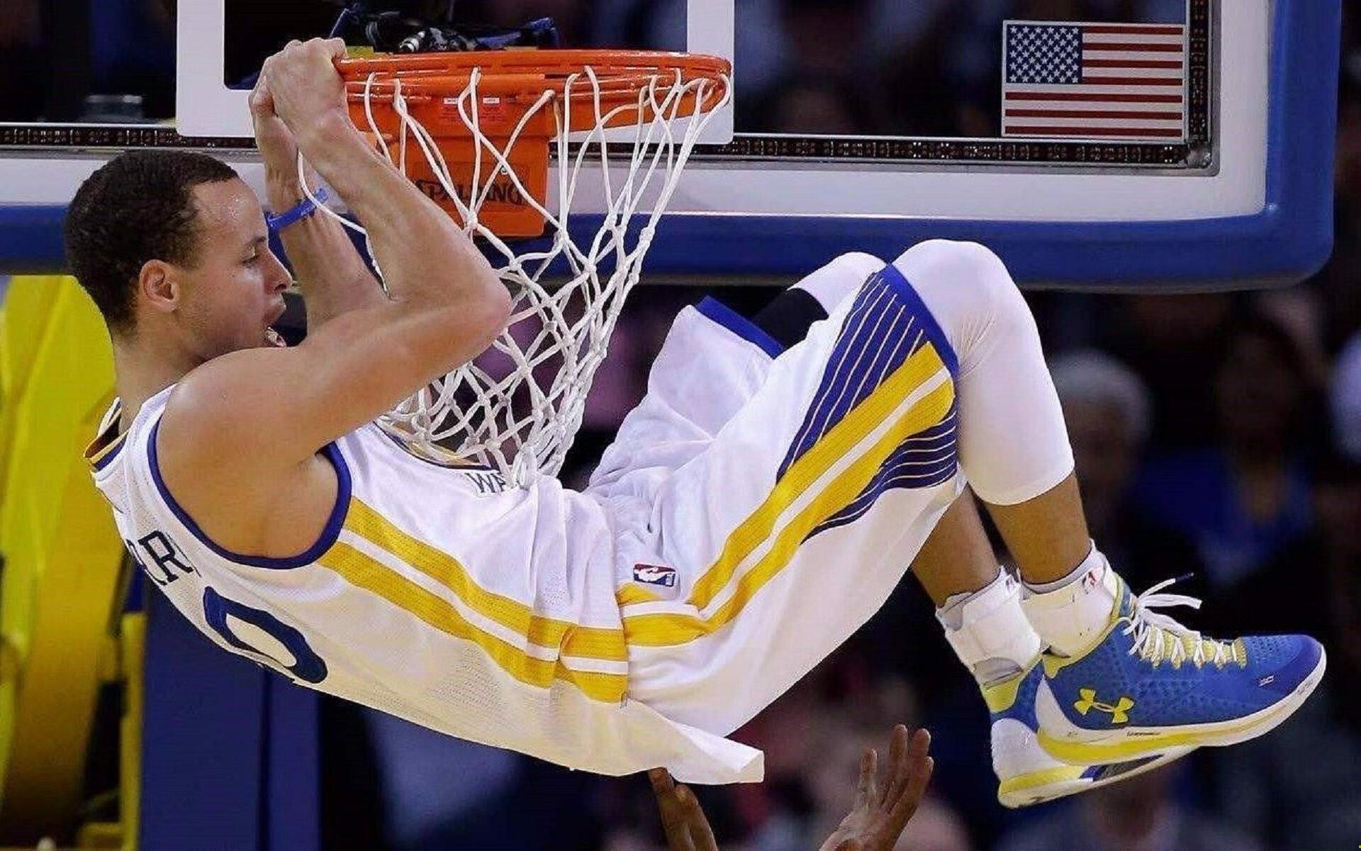 NBA季后赛激战正酣,东西部豪强上演巅峰对决